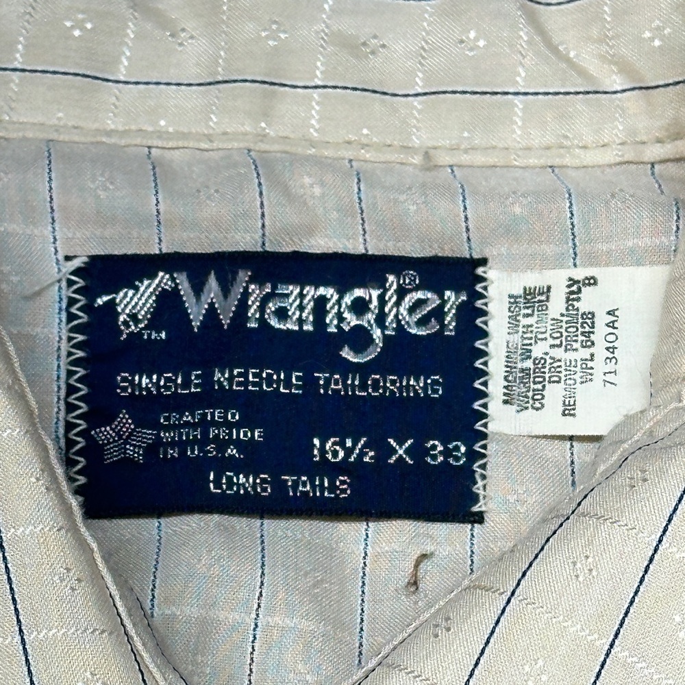 Vintage Wrangler Shirt - Western Pearl Snap Shirt - USA Made - Men’s L - 16.5x33 - Picture 2 of 8